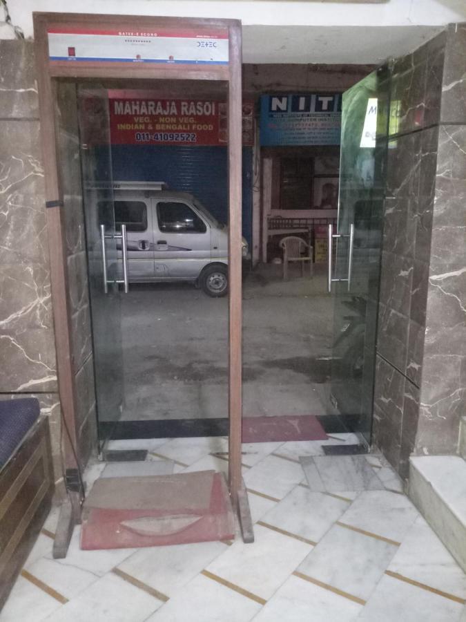hotel diplomat inn Nuova Delhi Esterno foto